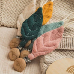 Milkii Schnullerkette Leaf, Mustard Yellow -Bambino Store 26719 4