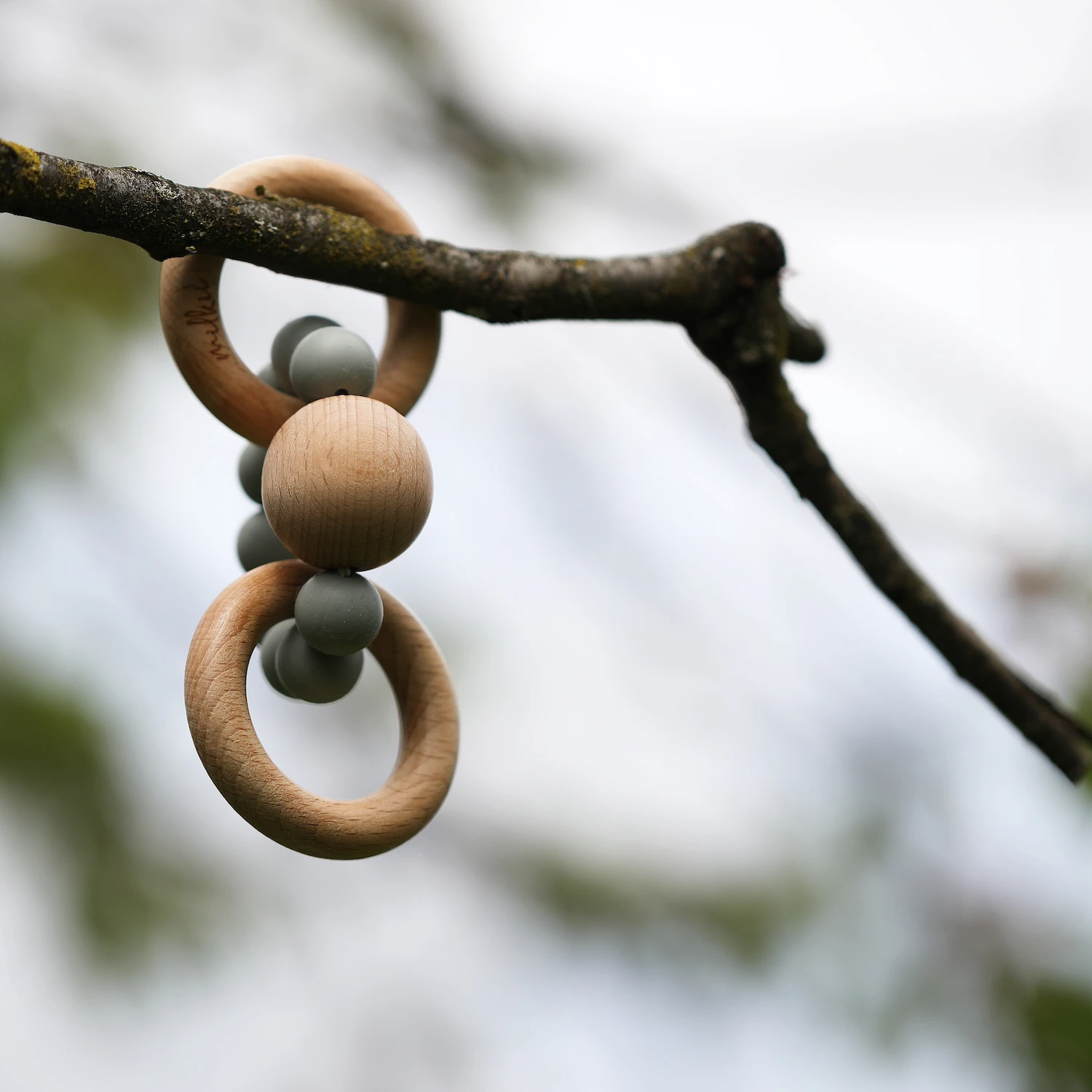 Milkii Beissring Holzrassel, Light Grey 6 Milkii Beissring Holzrassel, Light Grey – Bild 4