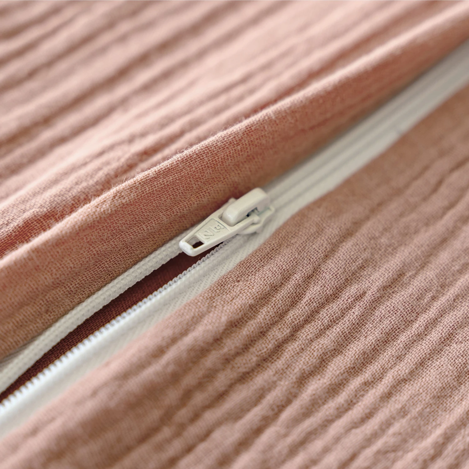 Julius Zöllner Sommerschlafsack Musselin 62, Dusty Rose 6 Julius Zöllner Sommerschlafsack Musselin 62, Dusty Rose – Bild 4